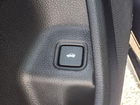 Used 2021 Honda Accord EX-L image 11