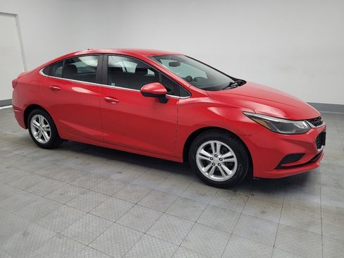 Used 2017 Chevrolet Cruze LT image 11