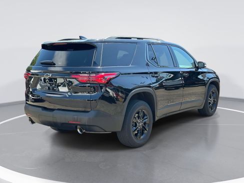 Used 2023 Chevrolet Traverse LT w/ Midnight/Sport Edition AWD/4WD image 5