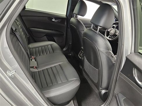 Used 2024 Kia Forte GT-Line w/ GT-Line Premium Package image 13