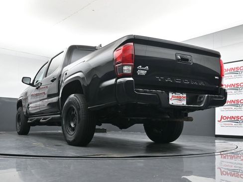 Used 2023 Toyota Tacoma SR AWD/4WD image 35