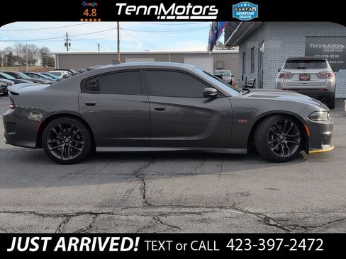 Used 2020 Dodge Charger Scat Pack w/ Navigation & Travel Group image 4