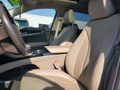 Used 2023 Lincoln Nautilus Reserve AWD/4WD image 5