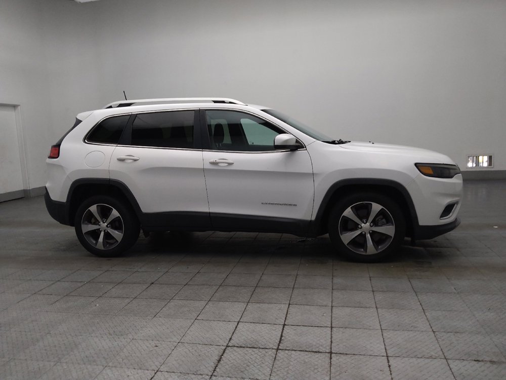 Used 2019 Jeep Cherokee Limited FWD image 11