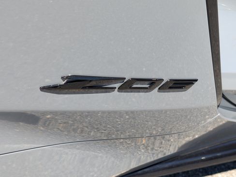 Used 2025 Chevrolet Corvette Z06 w/ Z07 Performance Package RWD image 9