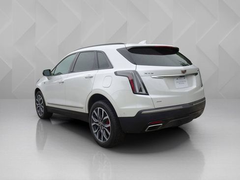 Certified 2023 Cadillac XT5 Sportv w/ Technology Package AWD/4WD image 3