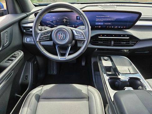 Used 2025 Buick Enclave Preferred FWD image 12