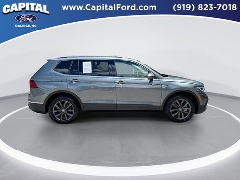 Used 2024 Volkswagen Tiguan SE FWD image 9