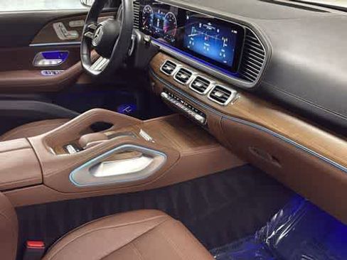 Certified 2024 Mercedes-Benz GLS 580 4MATIC image 36
