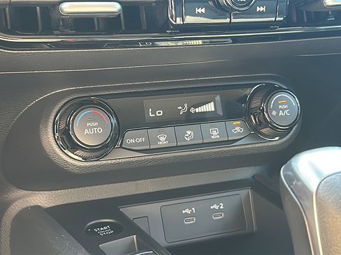 New 2026 Nissan Kicks SV image 23