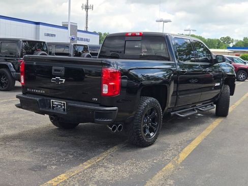 Used 2018 Chevrolet Silverado 1500 LTZ Z71 w/ LTZ Plus Package AWD/4WD image 10