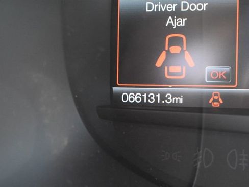 Used 2024 Ford Edge Titanium image 26