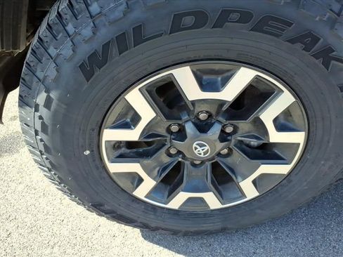 Used 2021 Toyota Tacoma SR image 15