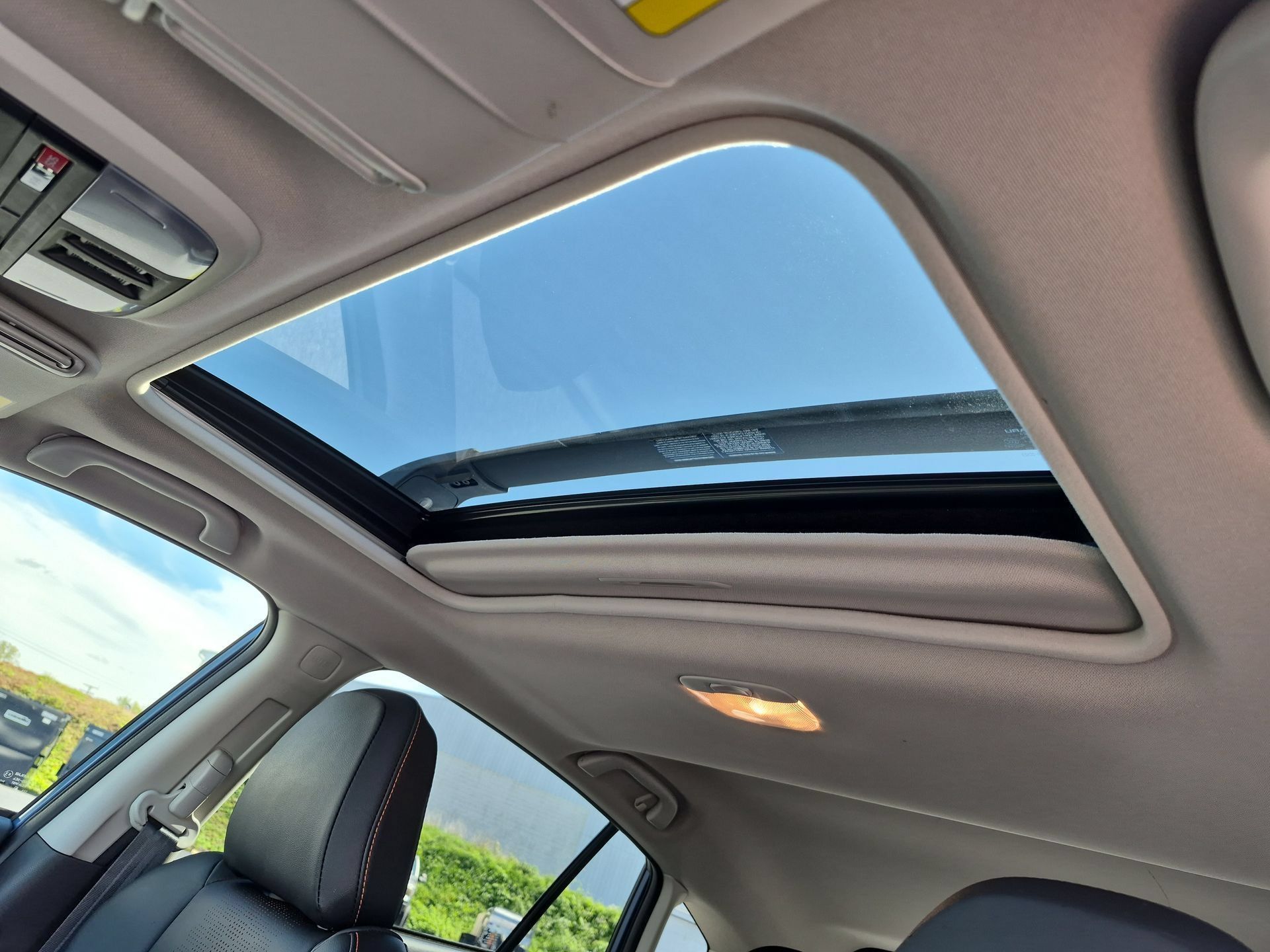 Used 2023 Subaru Crosstrek 2.5i Limited w/ Moonroof Package AWD/4WD image 18