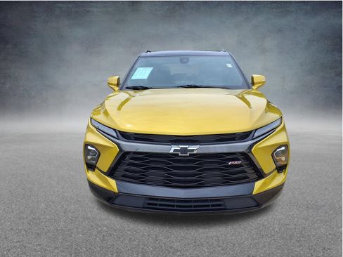 Used 2023 Chevrolet Blazer RS FWD image 2