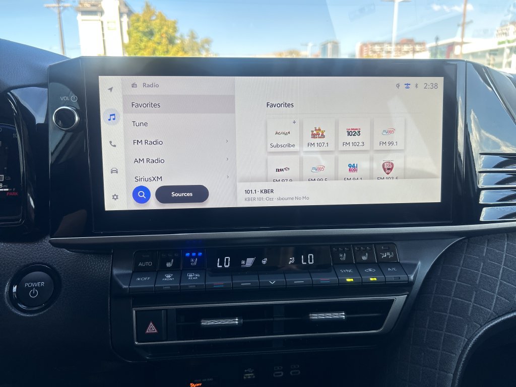 Certified 2025 Toyota Camry XLE w/ Premium Package FWD image 21