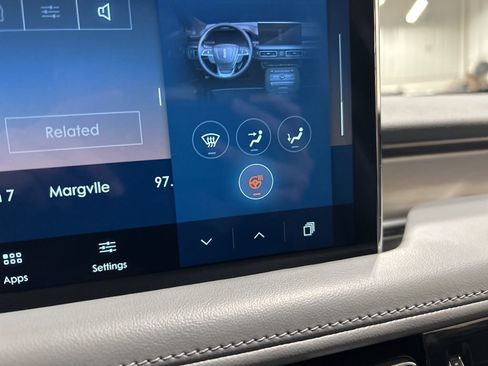 Certified 2022 Lincoln Nautilus Reserve image 21