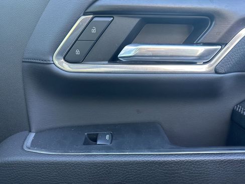 Used 2024 GMC Sierra 2500 Denali w/ Technology Package image 41