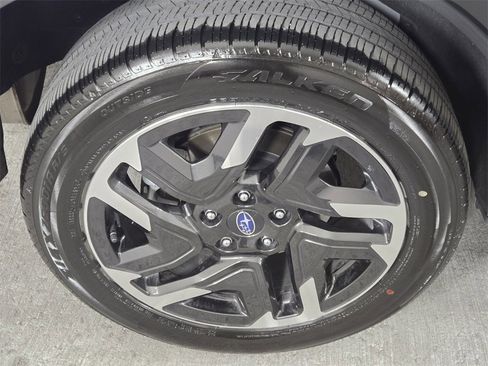 Certified 2025 Subaru Forester Limited w/ Popular Package #2 image 9