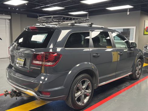 Used 2017 Dodge Journey Crossroad w/ Popular Equipment Group image 8