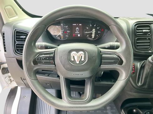 Used 2023 RAM ProMaster 2500 FWD image 11