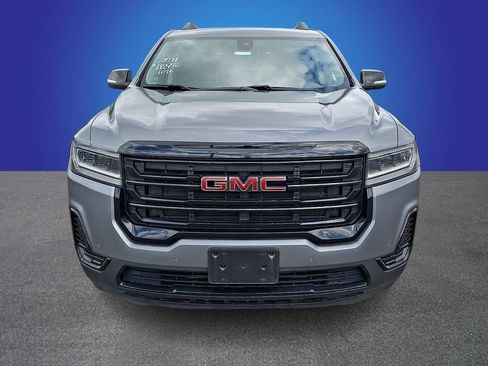Used 2021 GMC Acadia SLE w/ Driver Convenience Package FWD image 2