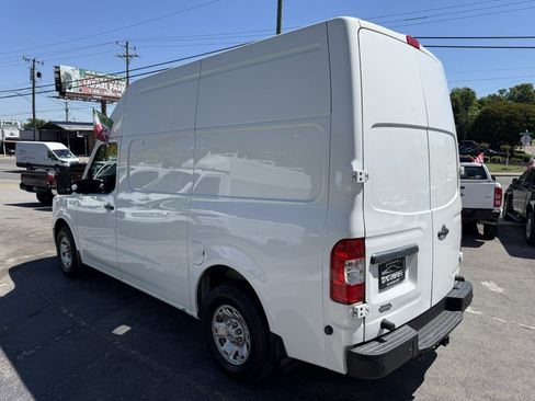 Used 2021 Nissan NV 3500 SV RWD image 8