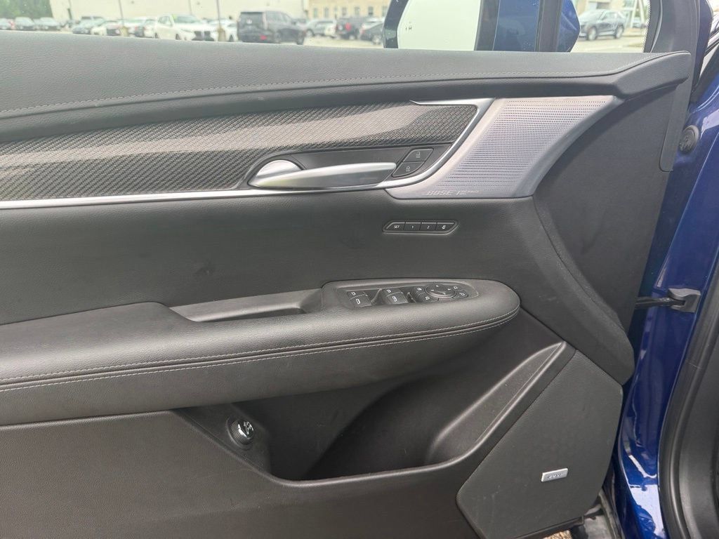 Certified 2024 Cadillac XT5 Sportv w/ LPO, Floor Liner Package AWD/4WD image 19