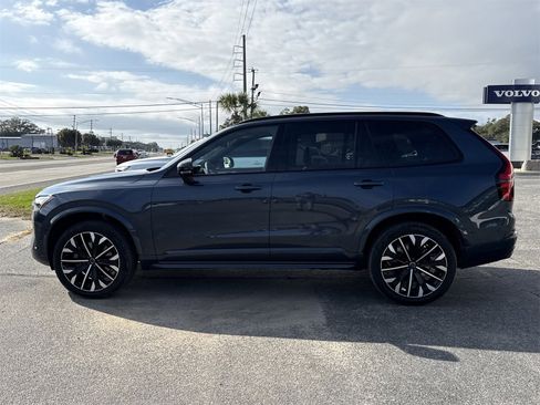 New 2026 Volvo XC90 B6 Ultra w/ Lounge Package image 2