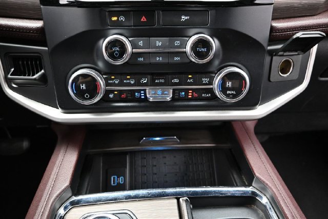 Used 2024 Ford Expedition Limited AWD/4WD image 50