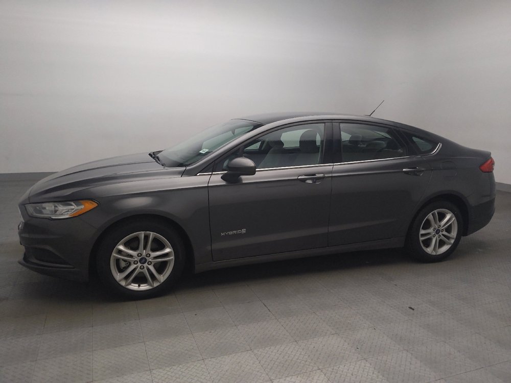 Used 2018 Ford Fusion S FWD image 2