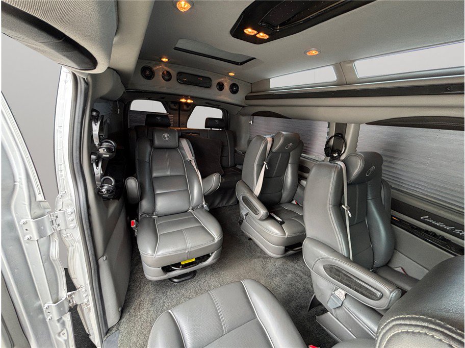 Used 2019 Ford Transit 150 148 Low Roof w/ Exterior Upgrade Package RWD image 33