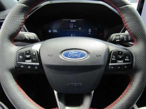 Used 2024 Ford Escape ST-Line Elite w/ Premium Technology Package AWD/4WD image 18