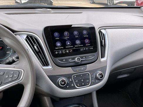 Used 2025 Chevrolet Malibu LT image 6