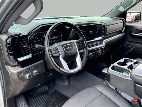 Used 2023 GMC Sierra 1500 SLE AWD/4WD image 18