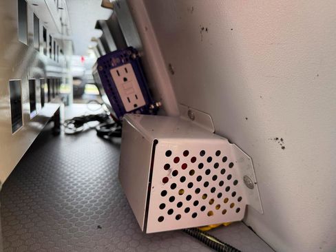 Used 2014 Ford Transit Connect XL image 24