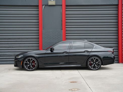 Used 2021 BMW M550i xDrive w/ Executive Package AWD/4WD image 10