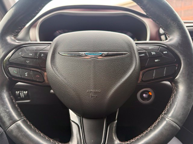 Used 2020 Chrysler Pacifica Touring-L FWD image 22
