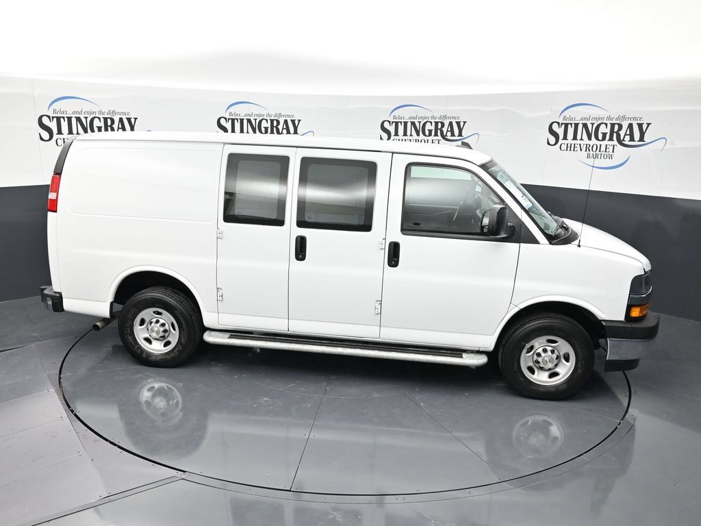 Used 2025 Chevrolet Express 2500 w/ Driver Convenience Package RWD image 25