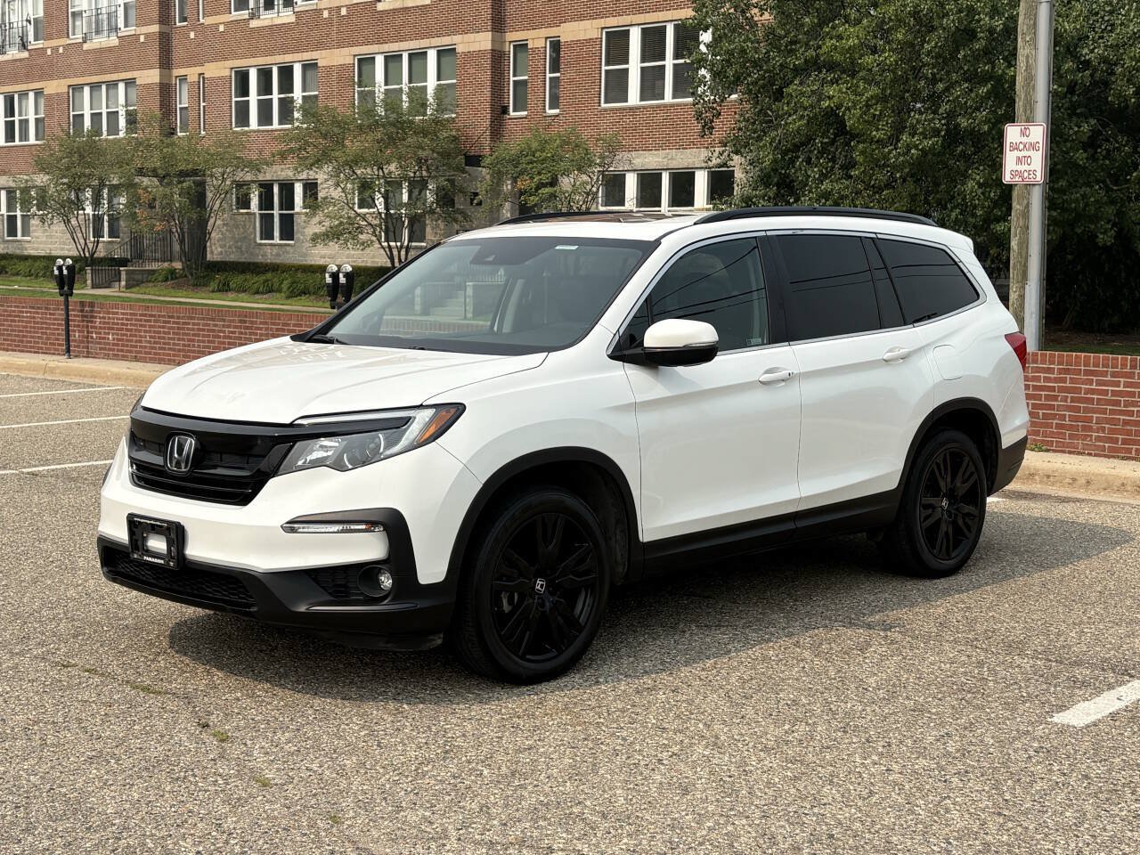 Used 2022 Honda Pilot Special Edition image 3