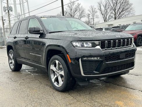 New 2026 Jeep Grand Cherokee Limited AWD/4WD image 4