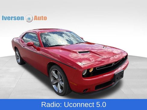 Used 2015 Dodge Challenger SXT w/ Super Sport Group (SS/T) RWD image 8