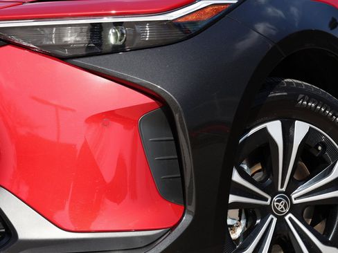 Used 2024 Toyota bZ4X XLE w/ Weather Package image 12