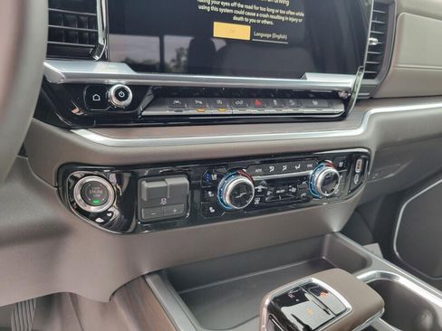 New 2026 GMC Sierra 1500 SLT w/ SLT Premium Plus Package AWD/4WD image 16