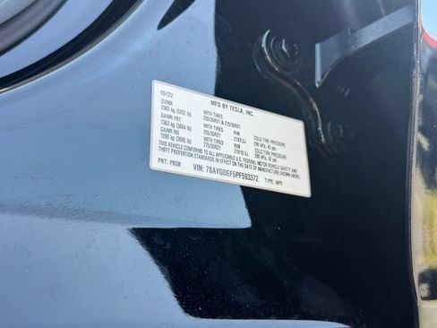 Used 2023 Tesla Model Y Performance AWD/4WD image 40