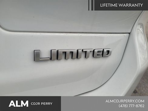 New 2025 Jeep Grand Cherokee L Limited AWD/4WD image 14