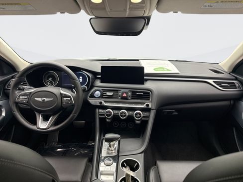 Used 2022 Genesis G70 2.0T AWD/4WD image 14
