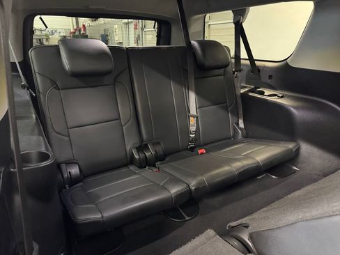Used 2019 Chevrolet Suburban LT AWD/4WD image 29