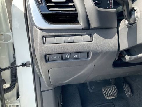 Certified 2023 Nissan Rogue SL w/ SL Premium Package AWD/4WD image 21