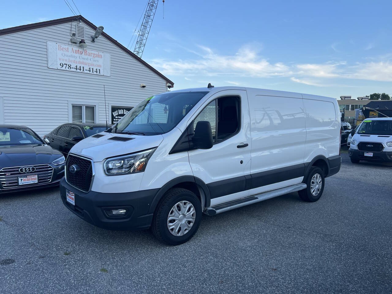 Used 2023 Ford Transit 250 Low Roof w/ Exterior Upgrade Package RWD image 2